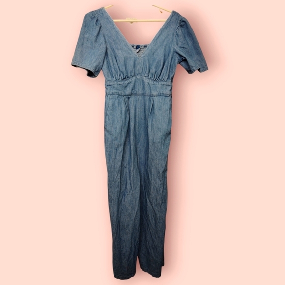 Adorable Old Navy Small Denim Jumpsuit - Picture 1 of 4